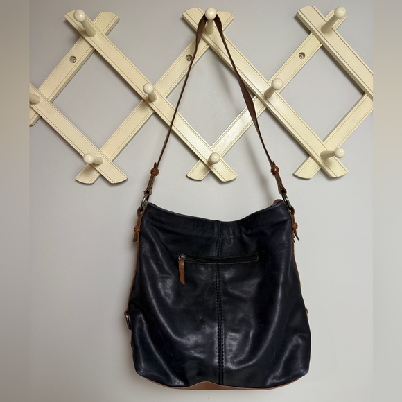 The Sak Leather Ashland Bucket Bag in Black and Tan - Picture 3 of 4